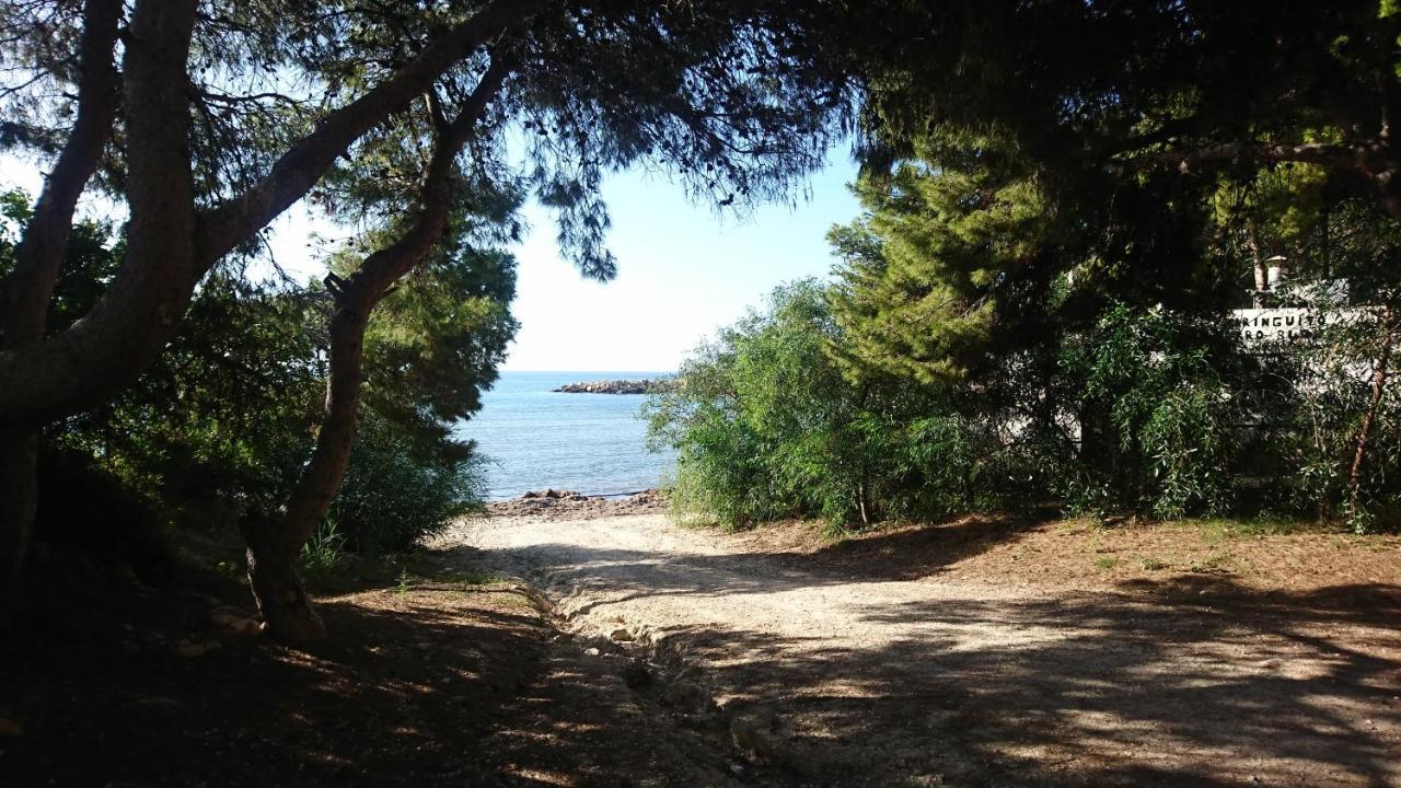Guesthouse En Coveta Fuma- El Campello Bagian luar foto