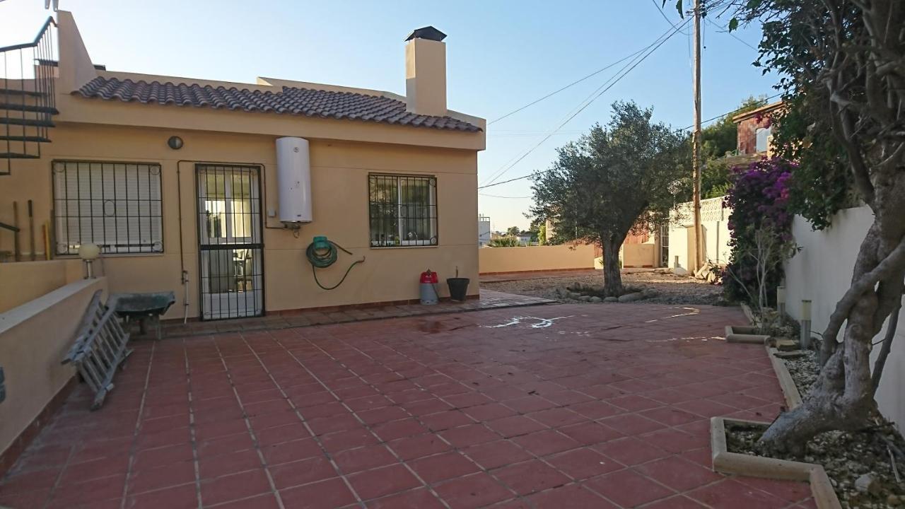 Guesthouse En Coveta Fuma- El Campello Bagian luar foto