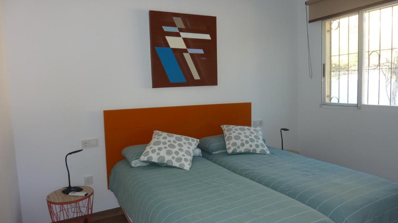 Guesthouse En Coveta Fuma- El Campello Bagian luar foto